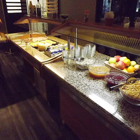 Отель Ravintola 66